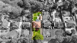 Photo 25- click for photo gallery